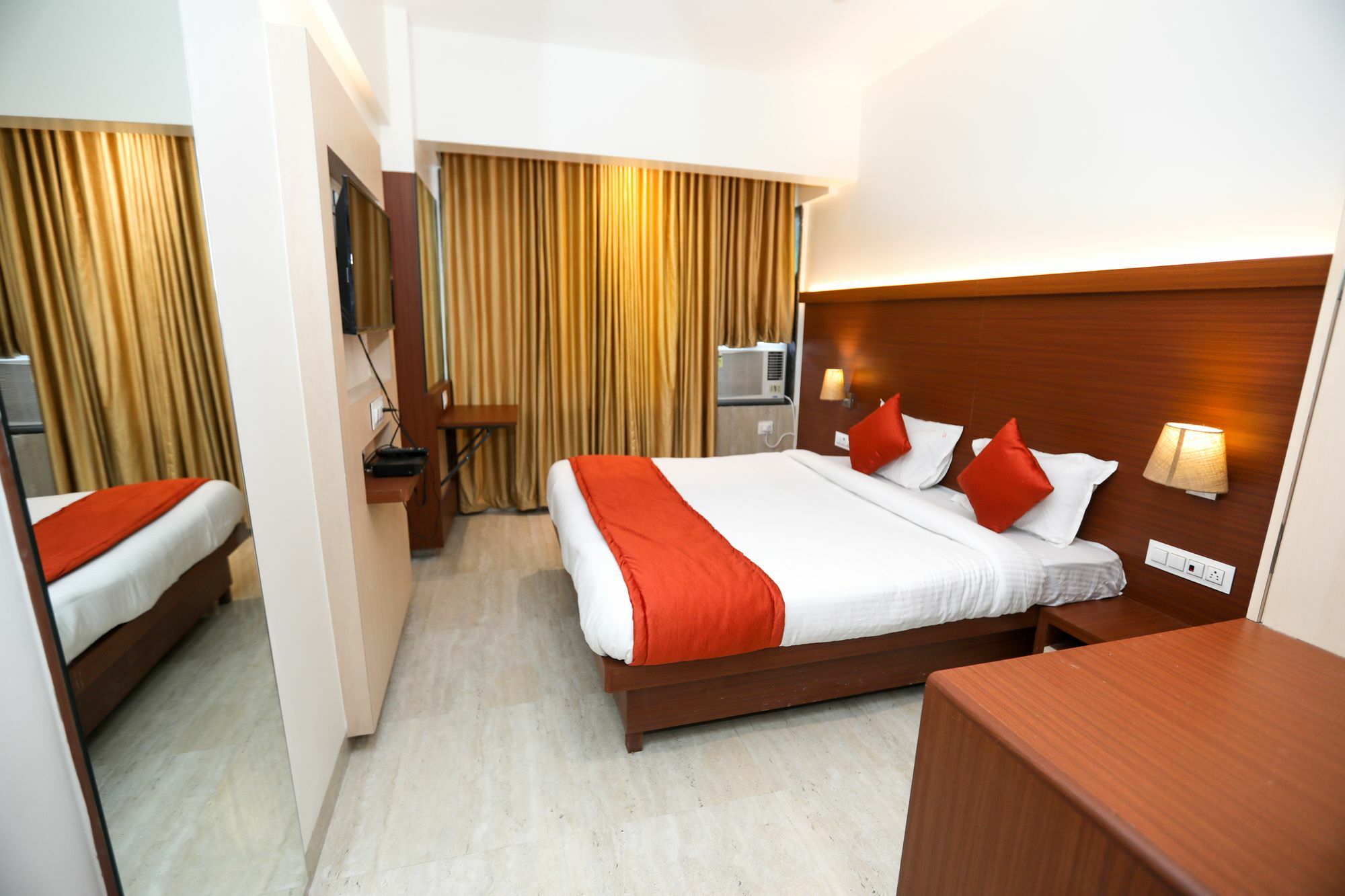 Hotel Spring Inn Bombaj Exteriér fotografie